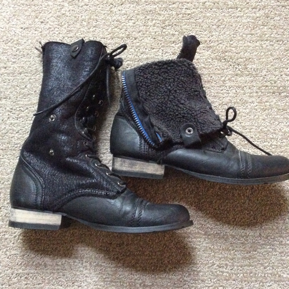 Call is Spring black boots - Picture 2 of 3